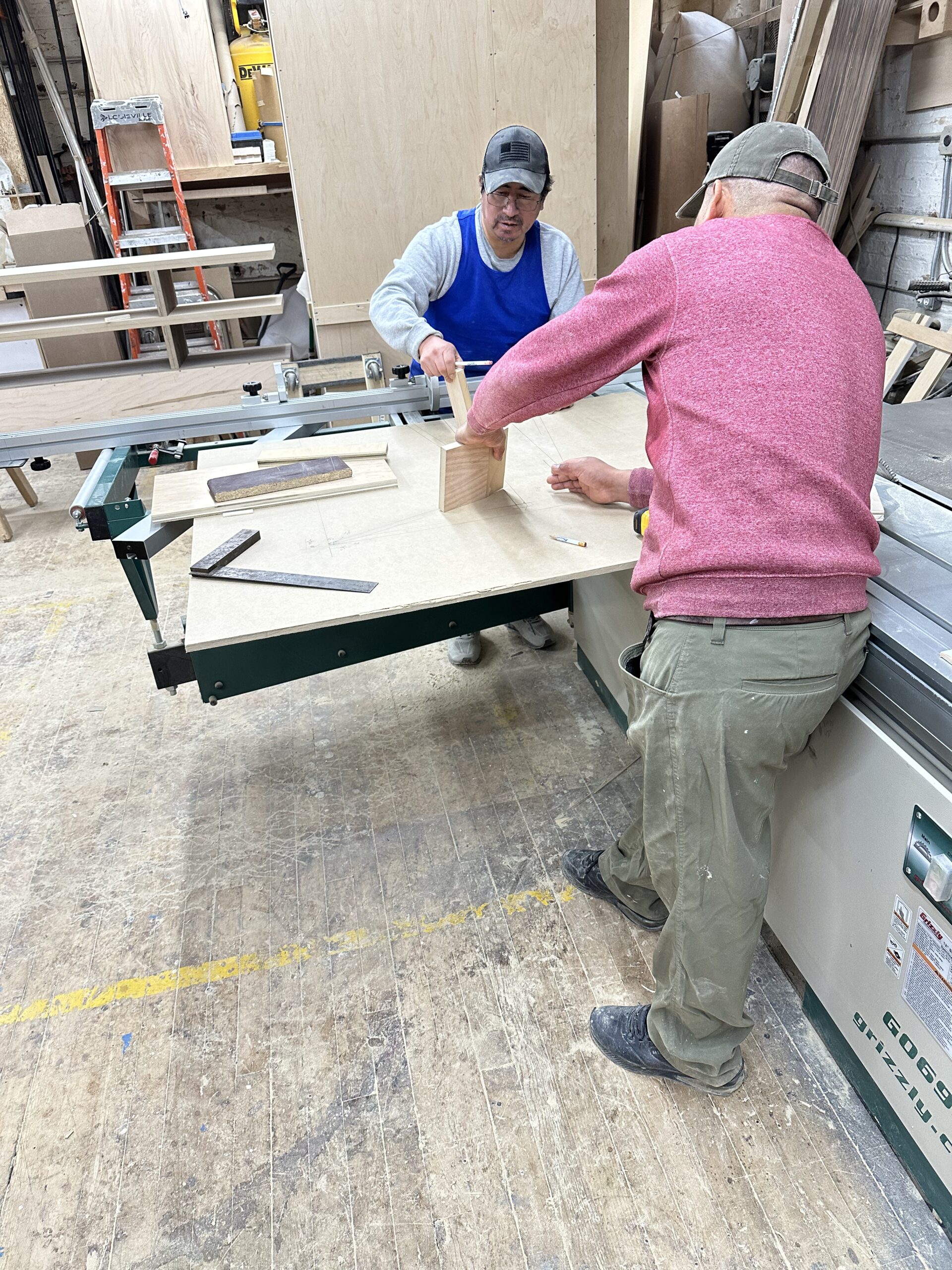 20250407_203757607_iOS